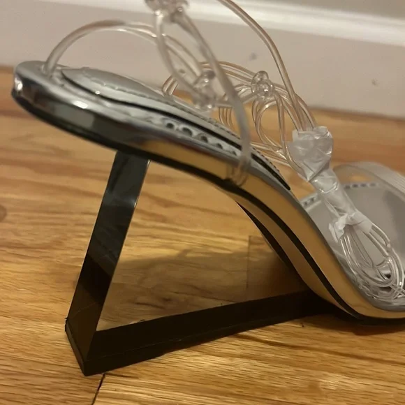NIB Good American Silver Wedge Heels size 8.5